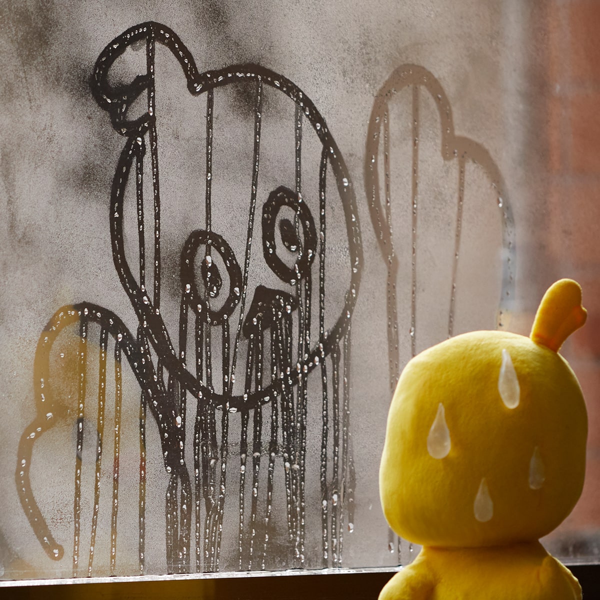ひぃぃぃ！<br>だ、誰が描いたんですか…！